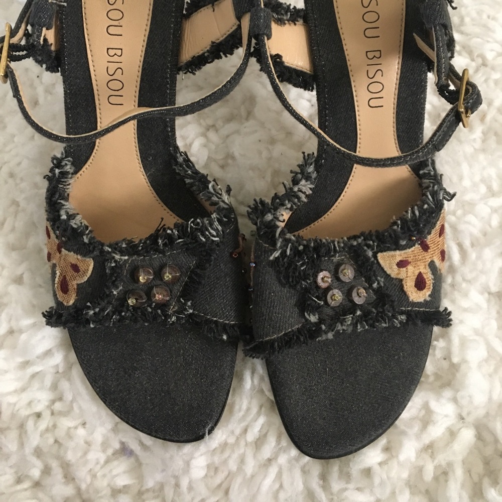 Bisou Bisou butterfly heels